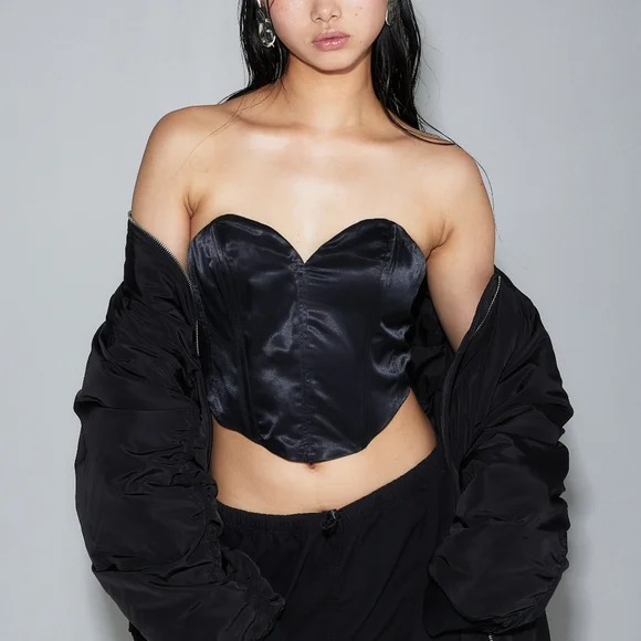 H&M Divided Black Satin Bandeau Corset Top With Sweetheart Neckline - Picture 6 of 9